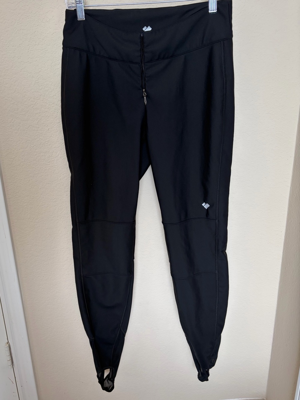 Obermeyer "Jinks" In-The-Boot (ITB) Women's Size 6 Black Softshell Ski Pants